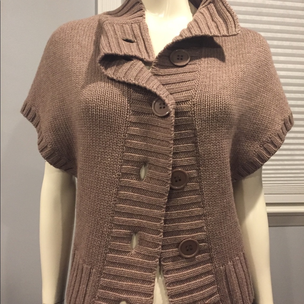 Cute brown cardigan